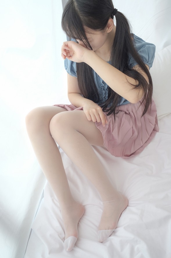 森萝财团 - X-019 [107P+1V／1.39GB]