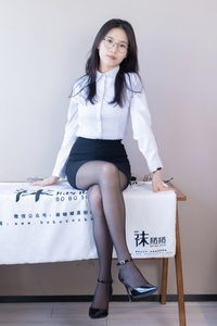 [袜啵啵]NO.300 芝士-高跟鞋、黑丝、ol风[140P+1V／6.11GB]