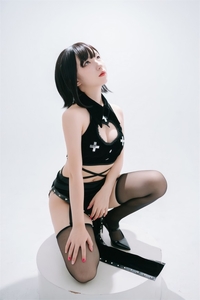 花铃 – NO.039 吊带袜修女[71P-260.3M]