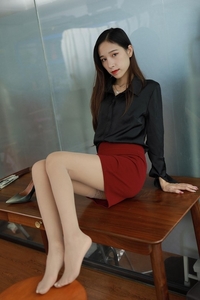 [IESS异思趣向] 1287 美子《玉足佳人》[91P-97.1M]