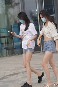 精选街拍 NO.2252 青春靓丽漂亮小姐姐[71P／192MB]