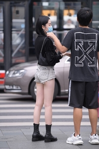 精选街拍 NO.3211 灰色热裤美腿短靴[128P／227MB]