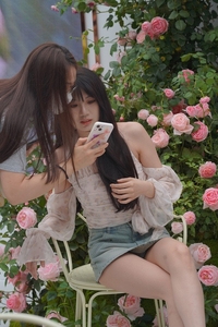 精选街拍 NO.1615 大长腿美眉[156P／254MB]