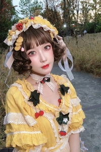 Coser@阿包也是兔娘 VOL.005 lolita黄裙[12P／97.4MB]