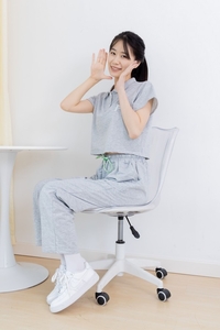 物恋传媒 NO.2518 菜菜-板鞋、厚白丝、裤里丝[161P+1V／4.36GB]