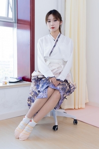 物恋传媒 NO.2410 泡泡-汉服、平底鞋、白棉袜、白船袜、薄肉丝[170P+1V／5.48GB]