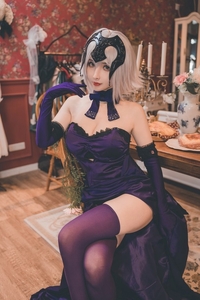 Rioko凉凉子 VOL.046 醉贞 [29P+7V／690MB]