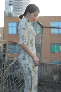 [IESS异思趣向] 1594 小婕《薄如蝉翼》[85P／101MB]