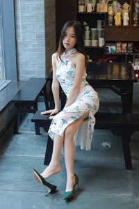 [IESS异思趣向] 1484 美子《绿鞋佳人》[86P-90.9M]