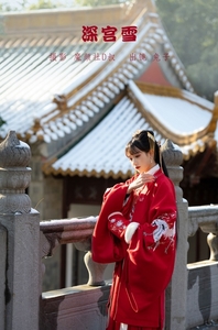 [YITUYU艺图语]2022.06.18 深宫雪 兔子Zzz不吃胡萝卜[27+1P／266MB]