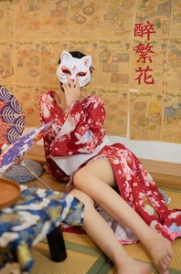 [YITUYU艺图语]2021.10.25 醉繁花 小颖[33+1P／321MB]