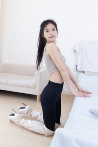 物恋传媒 NO.2490 茯苓-长靴、白棉袜、裸足[180P+1V／4.14GB]