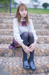 喵糖映画 VOL.388 户外制服[38P／108MB]