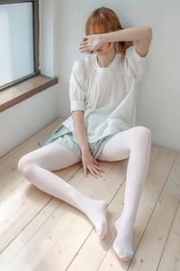 森萝财团 - [JKFUN-009] 50D白丝按摩仪 [105P1V-3.05GB]