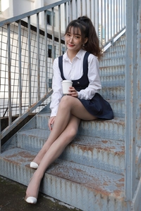 [IESS异思趣向] 1297 秋秋《楼梯偶遇婉萍》[79P-89.2M]