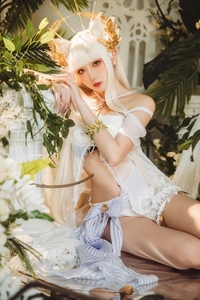 Coser@瓜希酱 VOL.069 明日方舟 白金泳装 (Platinum) [25P-159MB]