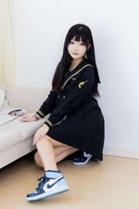 物恋传媒 NO.2423 嘟嘟-JK制服、板鞋、白色蕾丝船袜、裸足[150P+1V／3.66GB]