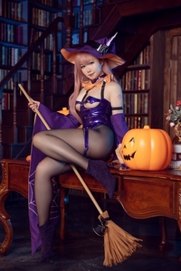 Coser@麻花麻花酱 VOL.011 孟菲斯[40P／426MB]