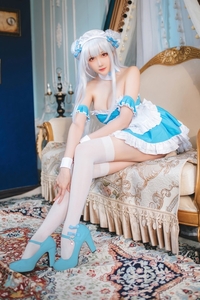 Coser@瓜希酱 VOL.064 碧蓝航线 小天鹅女仆 [22P-100MB]