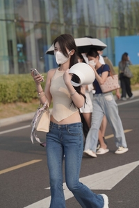 精选街拍 NO.2022 清爽喇叭牛仔裤[79P／236MB]