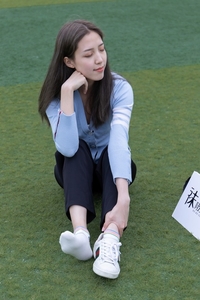 [袜啵啵]NO.021 泡芙-板鞋、白棉袜、裸足[131P+1V／3.12GB]