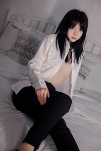Coser@疯猫Ss  VOL.131 长裤OL [40P-662MB]