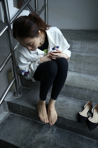 大西瓜爱牙膏 Z2-4 衬黑长裤 [107P+484M]