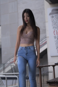 精选街拍 NO.1690 一始街拍作品 - 牛仔裤美女[650P／778MB]